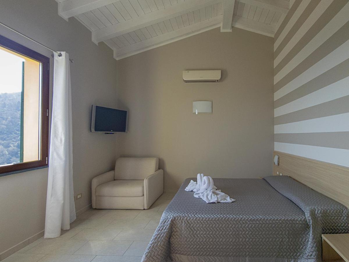 Agriturismo La Pietra 1 E La Pietra 2 La Spezia Luaran gambar