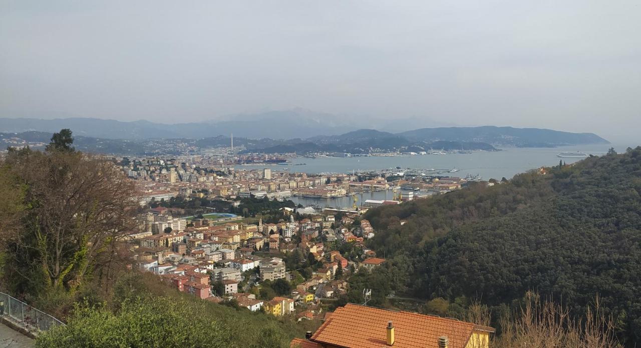 Agriturismo La Pietra 1 E La Pietra 2 La Spezia Luaran gambar