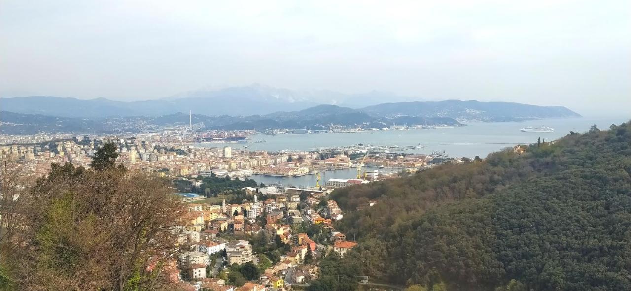 Agriturismo La Pietra 1 E La Pietra 2 La Spezia Luaran gambar