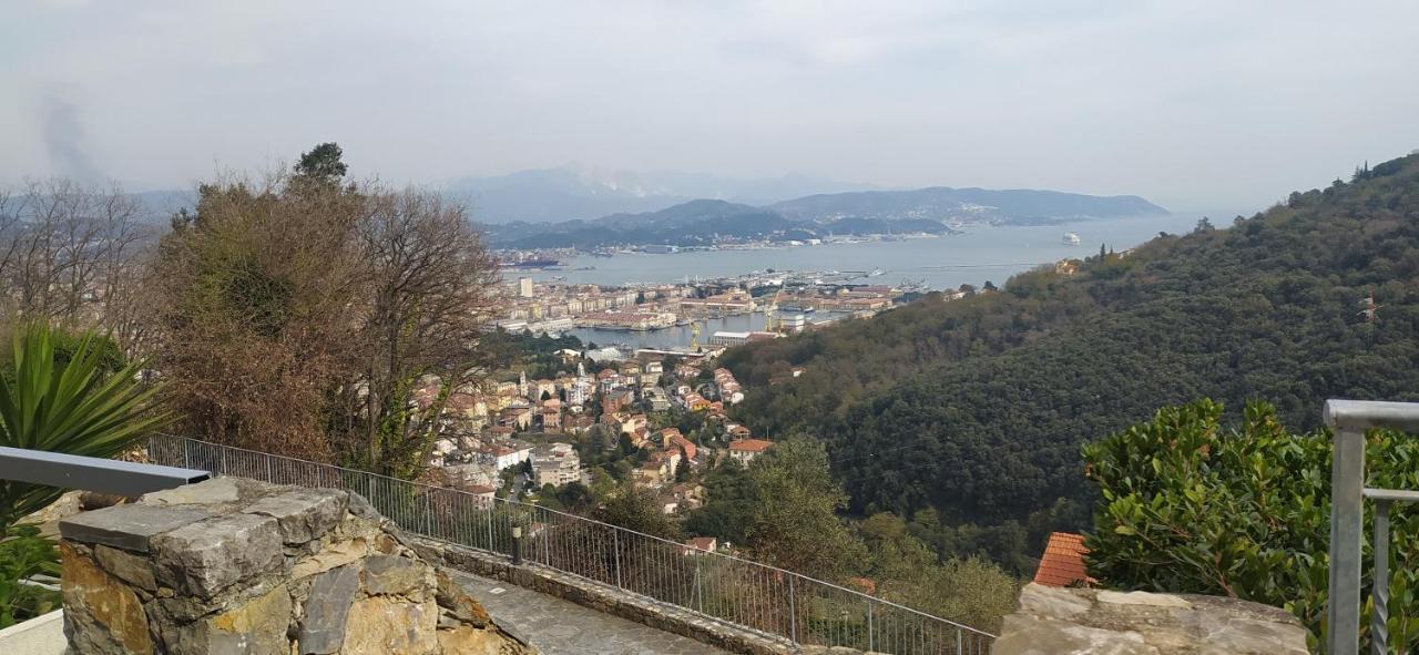 Agriturismo La Pietra 1 E La Pietra 2 La Spezia Luaran gambar